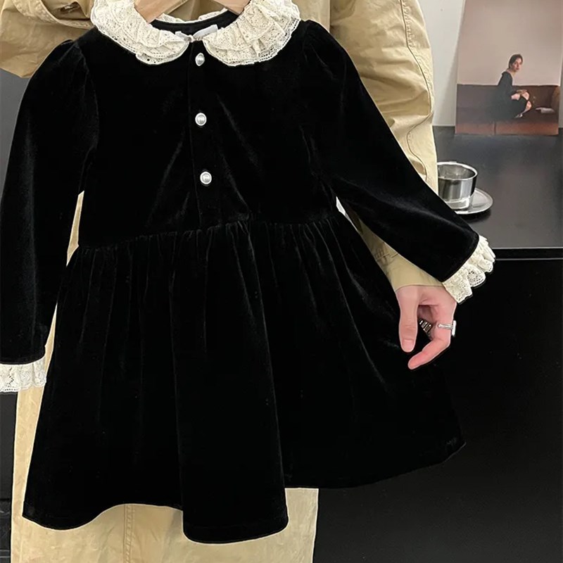 女童裙子秋冬款2023新款小女孩洋气冬天公主裙黑色4岁6岁新年服装