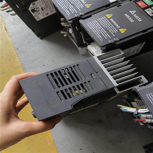 议价九成新台达MS300系列变频器VFD2A7MS43ANSAA(淼淼电子)
