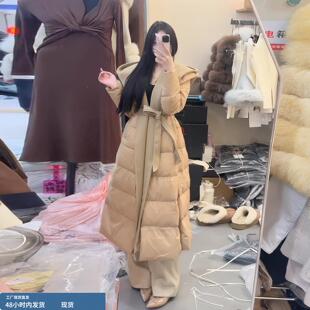 2025冬季新款大翻领收腰羽绒服女中长款欧货高端大气保暖鸭绒外套