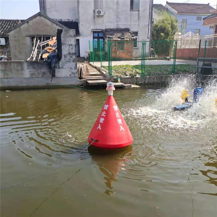 塑料浮标航道警示浮标带警示灯浮标滚塑锥形浮标PE浮体水库警示