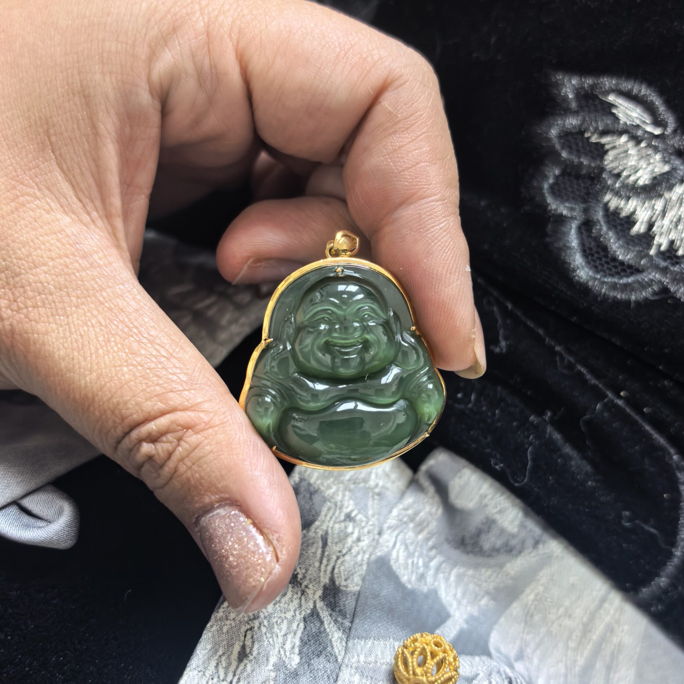天然和田玉碧玉俄料无黑点猫眼佛公吊坠18k金镶嵌30-30-9