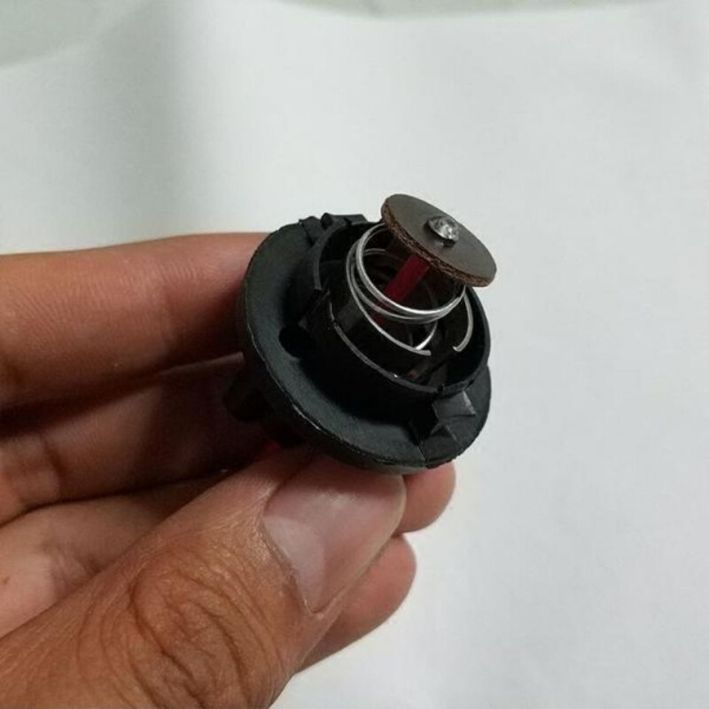 。汽车灯泡底座货车转向刹车灯灯座2405 2409单尾平脚灯泡插座