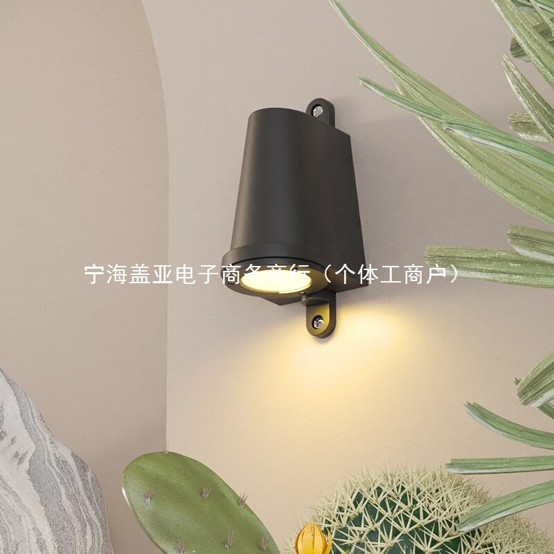 中古风超亮聚光户外壁灯