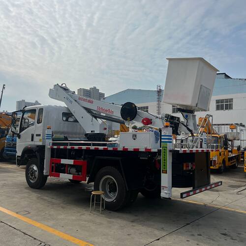 【程力集团】高空作业车出口高空作业平台Aerial work platform