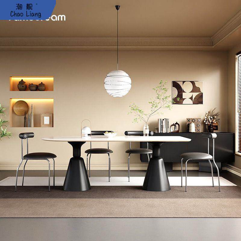 法式奶油风岩板餐桌椅组合轻奢现代简约小户型家用椭圆形吃饭桌子