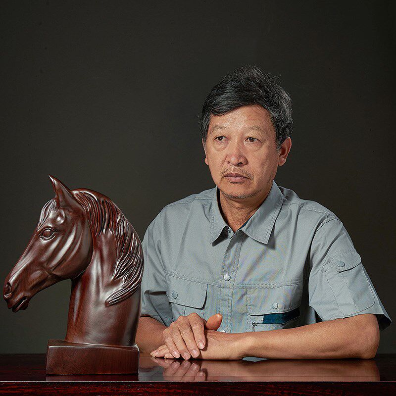 黑檀木雕马首马头客厅办公室桌面摆E件实木生肖兽首玄关装饰艺术