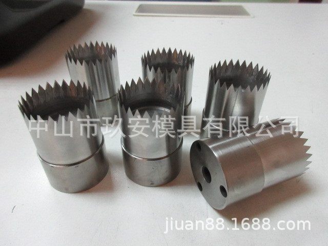 玖安模具供应胶袋 圆孔 圆孔刀叉冲针气动打孔机模具