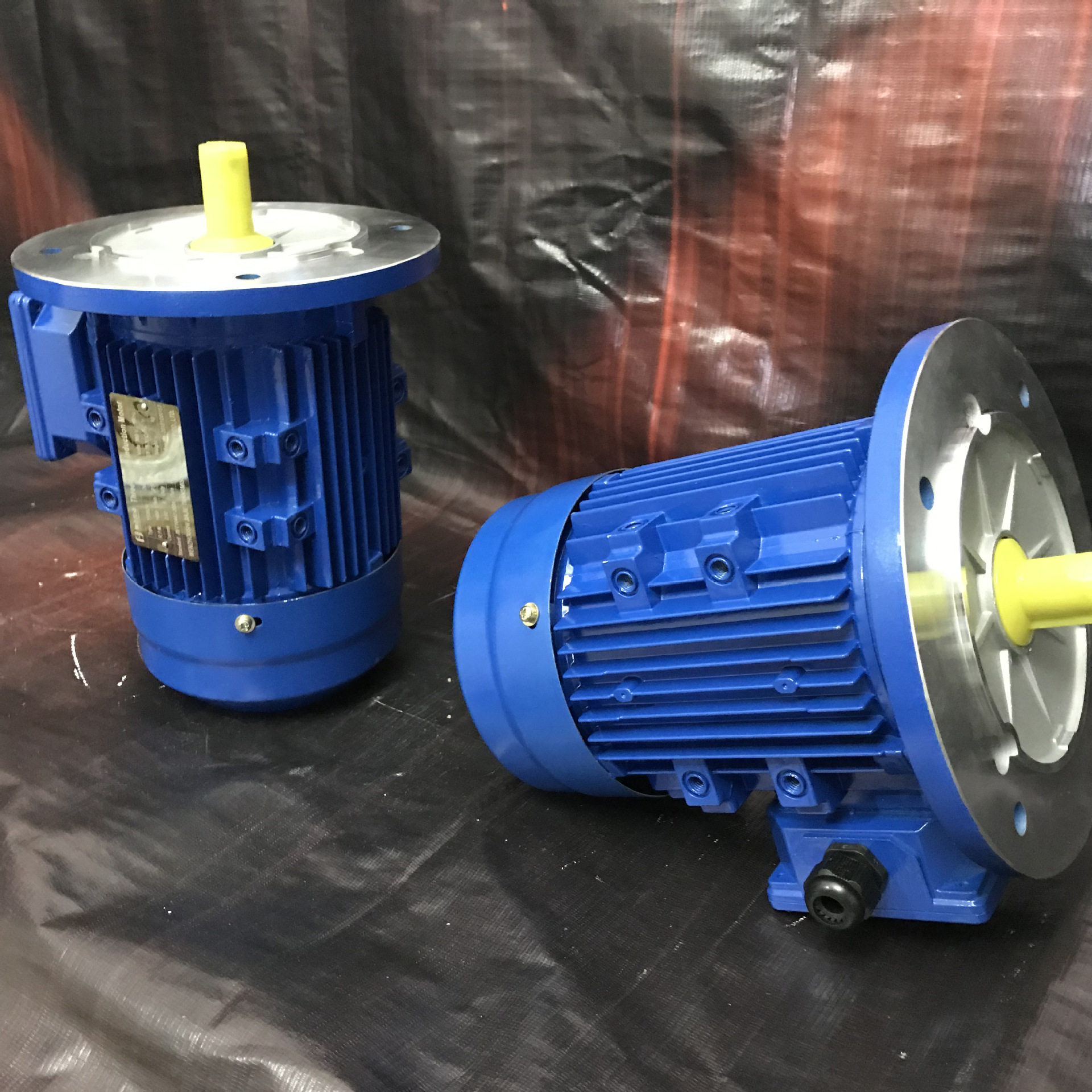 YVP/YVF三相异步变频电机380V调速电动机0.75KW微型减速电机