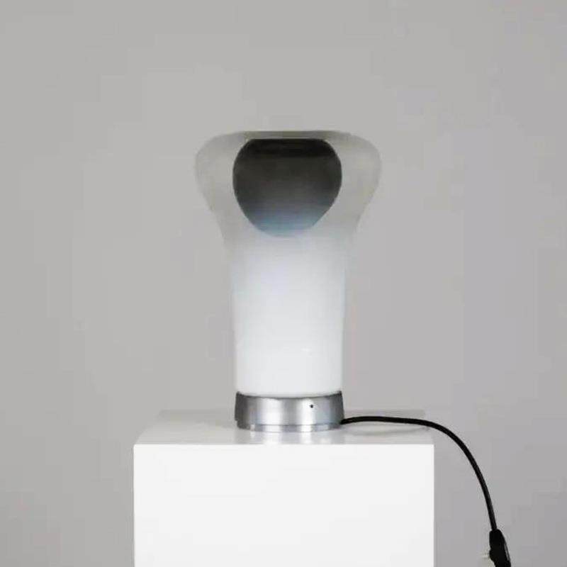 设计师样板房装饰台灯简约北欧书房卧室床头灯后现代客厅玻璃灯具