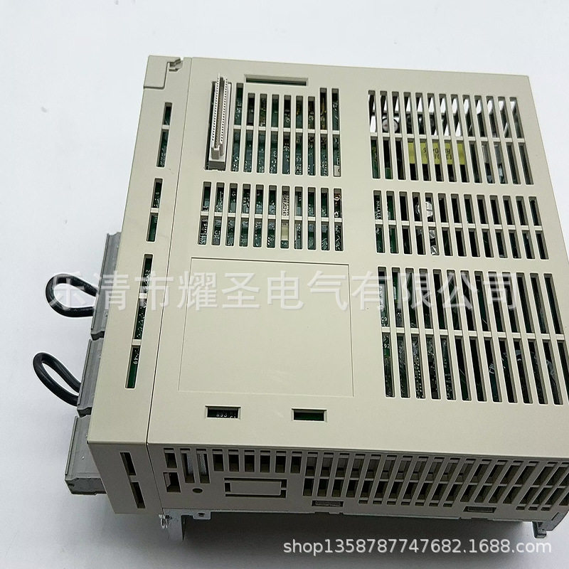 实物拍摄 全新LXM32MU60N4 驱动器 质保一年