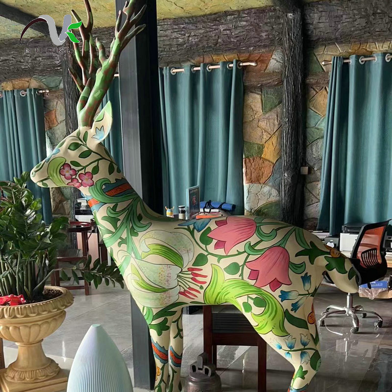 创意几何彩绘玻璃钢梅花鹿雕塑售楼中心仿铜动物雕塑抽象装饰摆件