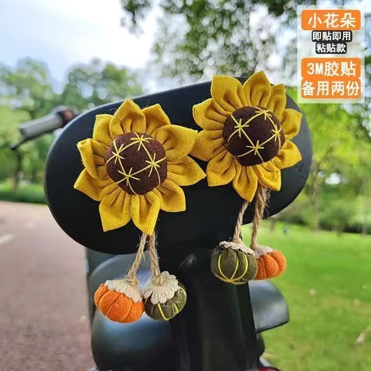 头盔后视镜粘贴小花朵电动车自行车机车摩托车可爱装饰摆件