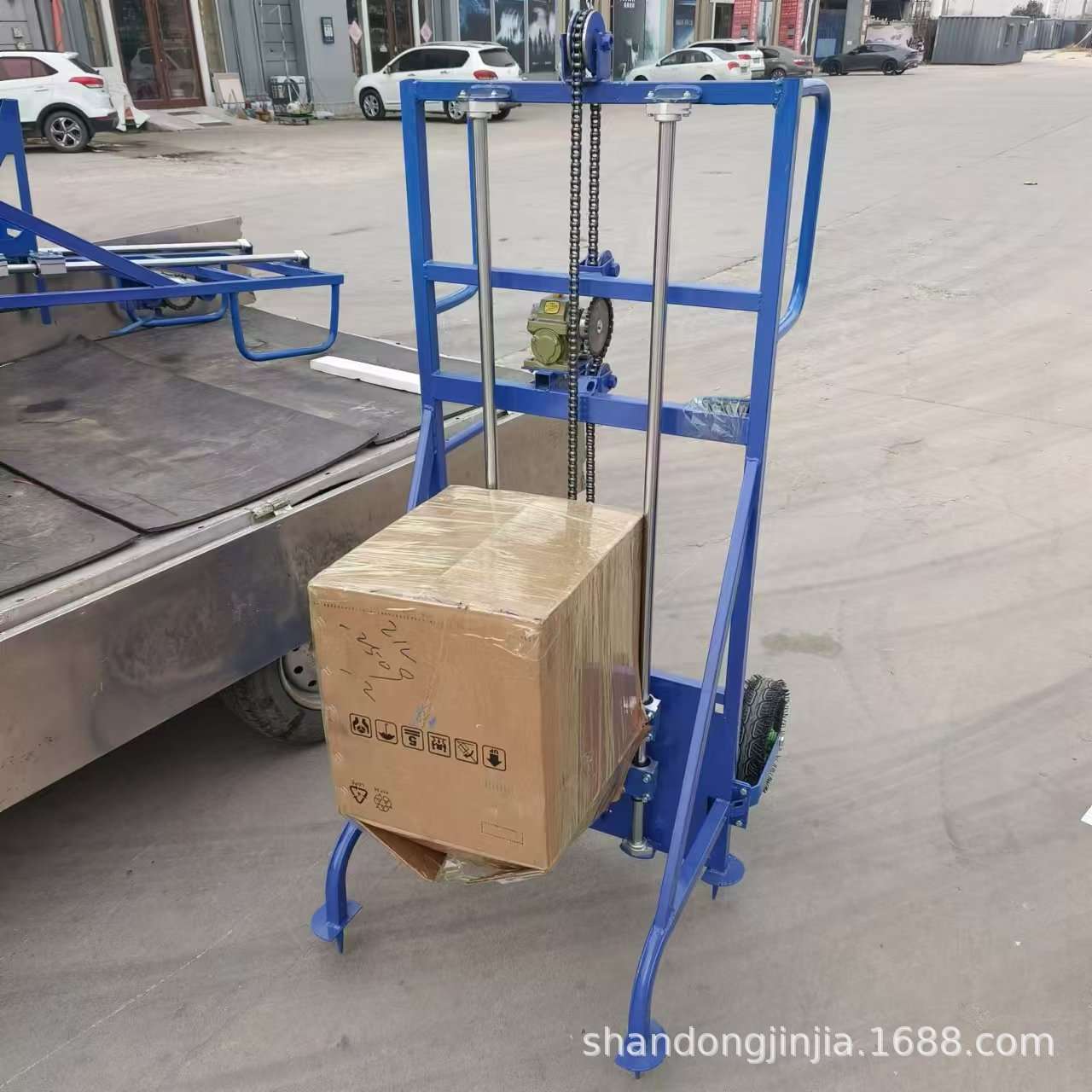 大马力施肥种树钻眼机 链条式手摇挖坑机 果园施肥挖坑机