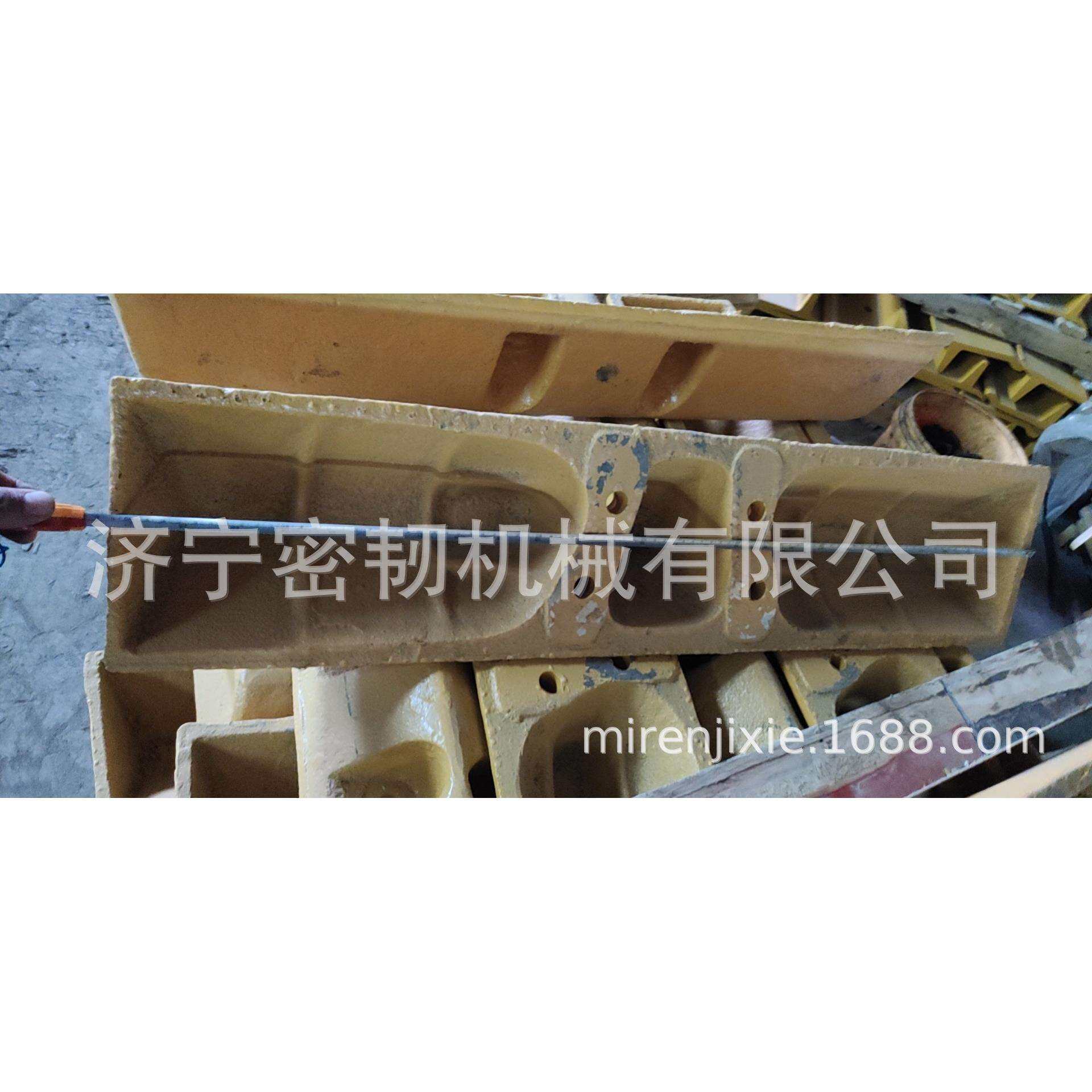 推土机全车配件TY220/SD22湿地履带板216MA-00495