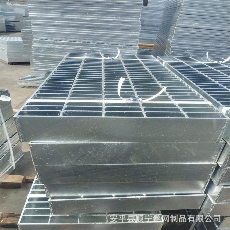 定制重型过车钢格板不锈钢格栅盖板镀锌钢格栅板金属齿形格栅面板,基础建材,排水沟槽/盖板,淘宝优惠券,粉丝福利购,淘宝优惠卷