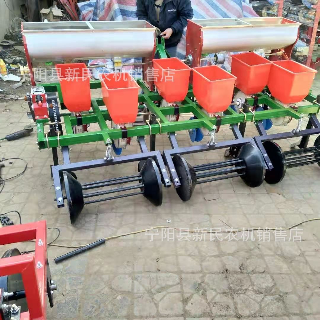 三垄六行花生垄上播种机垄上种植机农用种花生的机器小四轮带动