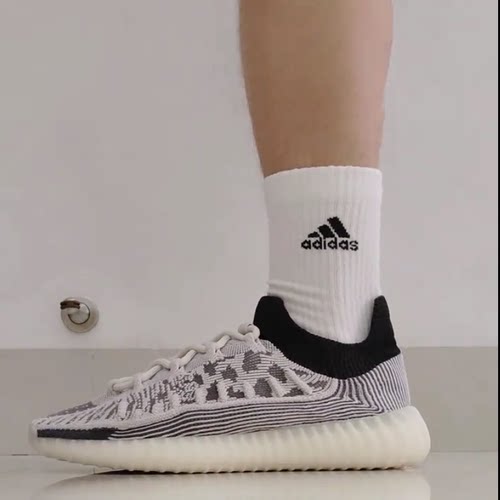 Adidas Yeezy Boost 350减震透气休闲鞋部分无标，介意慎拍IG9608