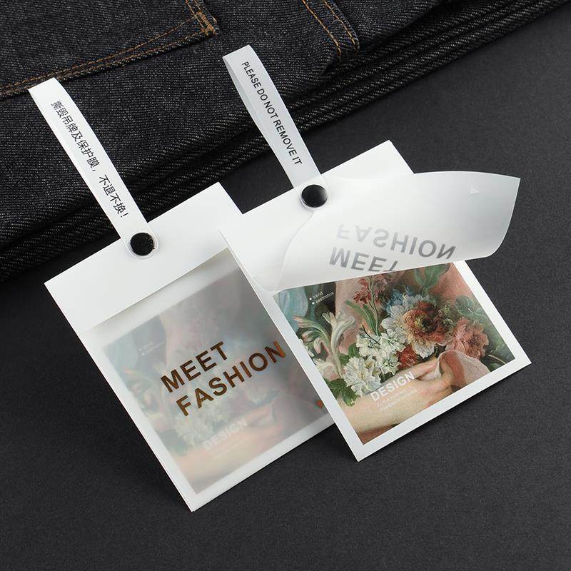 服装吊牌定做高档女装标签定制pvc软胶挂牌订制商标logo设计印刷