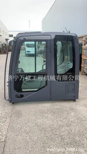 徐工 挖机XE335C   驾驶室带内饰