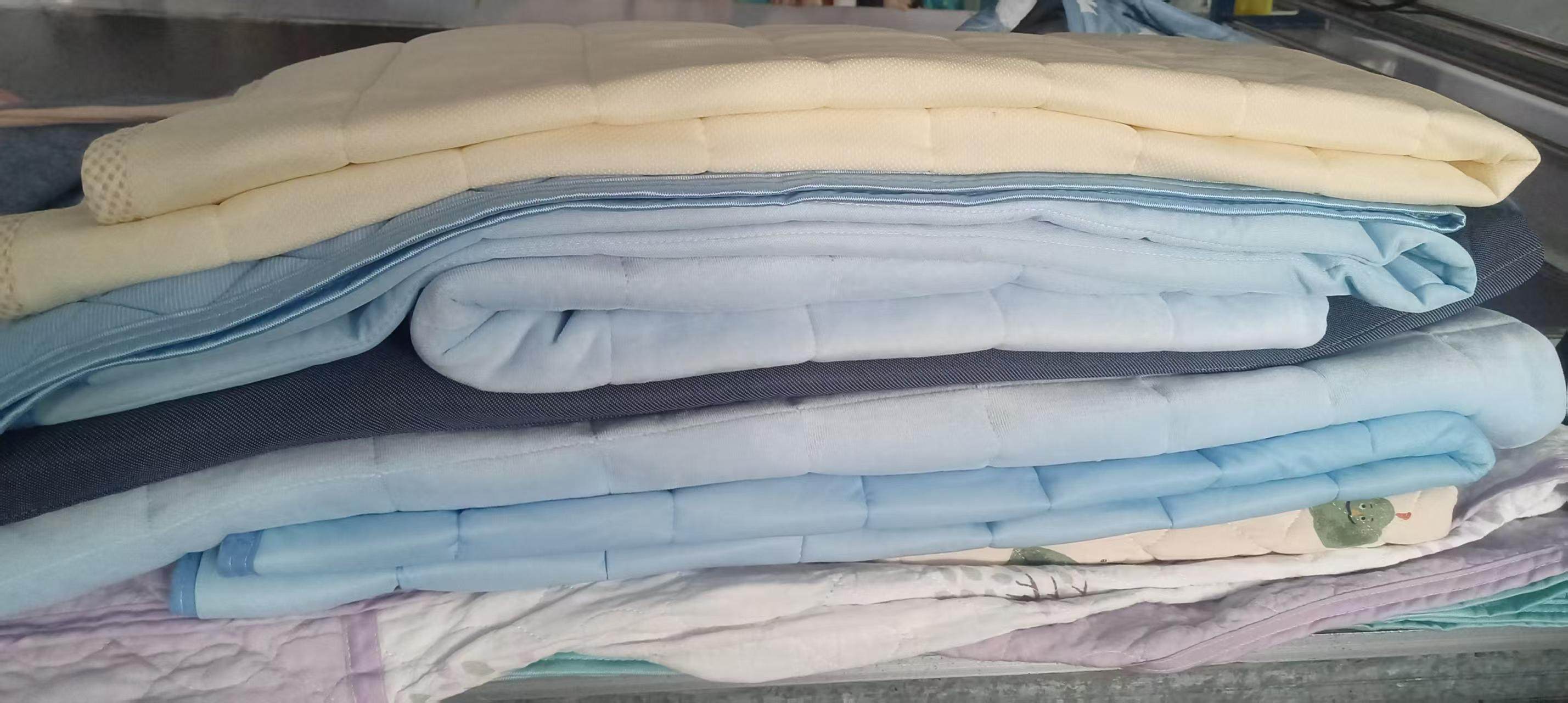 处理库存外贸出口剩余绗缝布片宠物垫护理垫源头工厂,床上用品,隔脏床品,淘宝优惠券,粉丝福利购,淘宝优惠卷