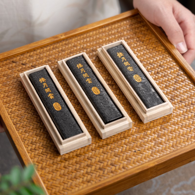 善琏湖笔 镂月开云 墨块墨锭省级非遗大师吴成林设计桐烟徽墨手工