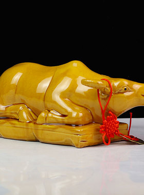 手工陶瓷卧牛牛黄青牛摆件低头喝水卫生间厨Q房补缺角装饰工艺品