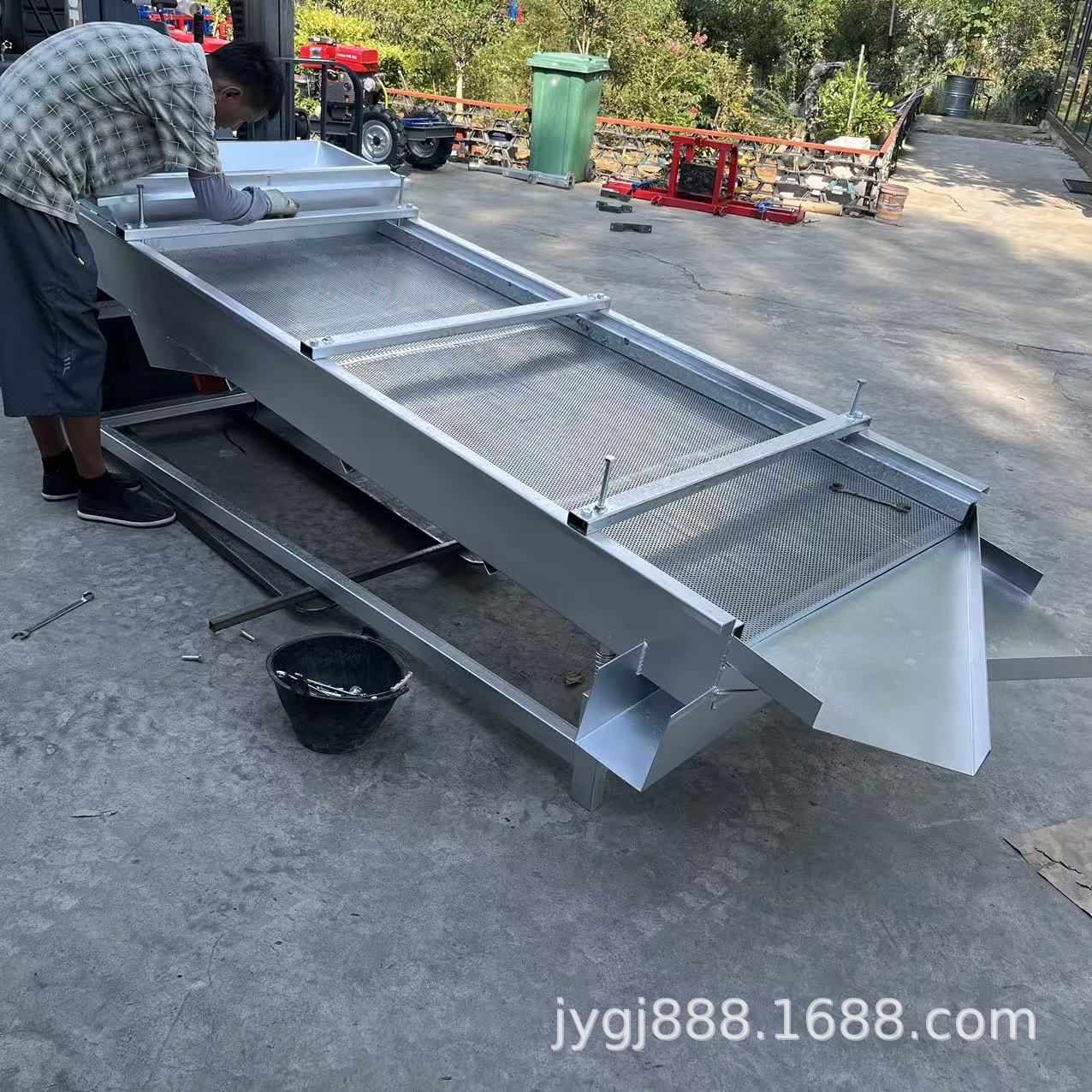 304不锈钢小型振动筛大小分离