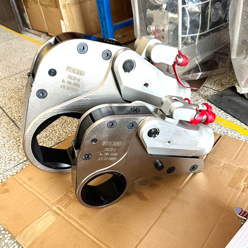 顶力机械 铝钛合金材质中空液压扳手拆装螺栓螺母体积小操作简单