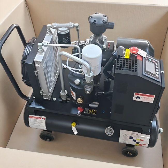 厂家直销 永磁变频移动螺杆空压机一体机7.5KW