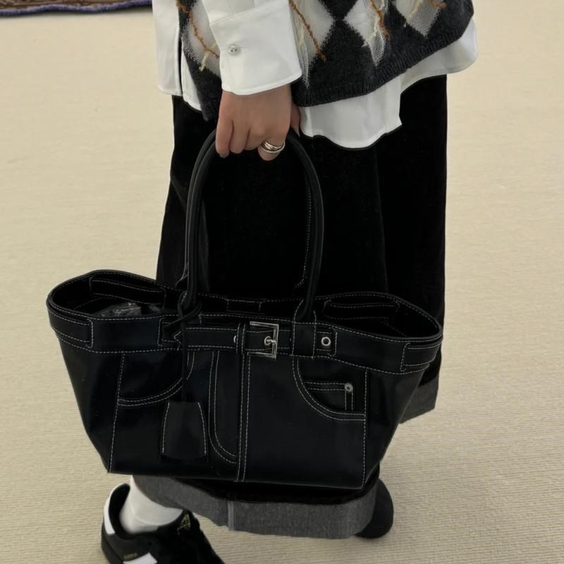 小众设计款网红款单肩手提包皮带扣车缝线手提单肩包包2025新款女