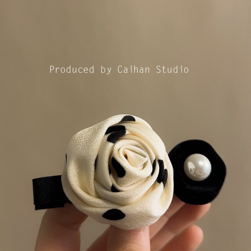 荔枝白玫瑰~法式绸面波点边夹简约复古刘海夹高级感百搭侧边夹女,户外/登山/野营/旅行用品,旅行发卡,淘宝优惠券,粉丝福利购,淘宝优惠卷