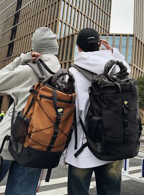 户外双肩包男2024年潮牌机能大容量旅游背包登山包女旅行包徒步包