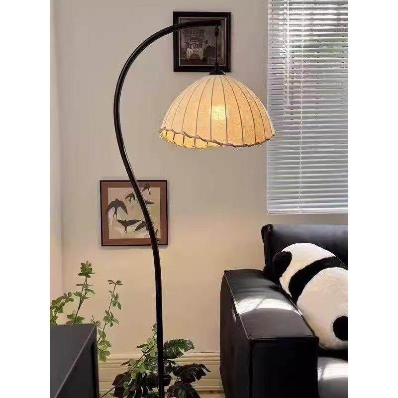 复古风落地灯客厅沙发旁氛围感中古复古风卧室书房角落立式照明