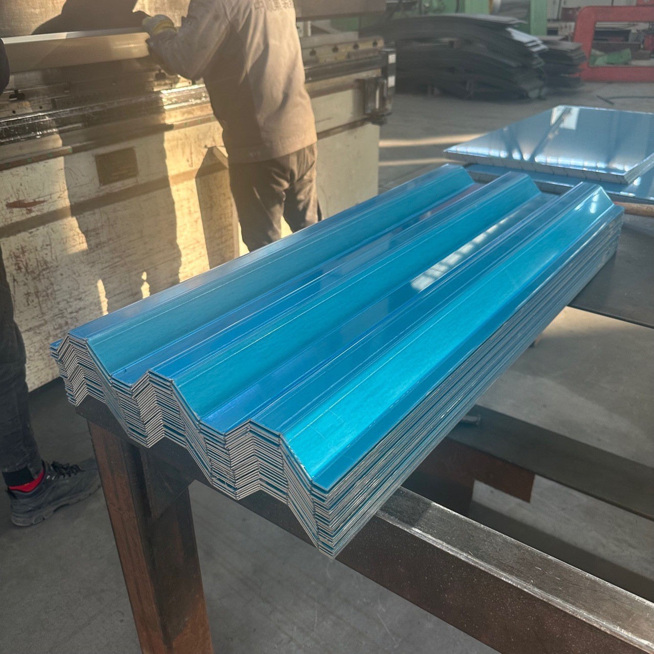 不锈钢S304材质钢板折弯瓦楞板不锈钢波纹板集装箱侧板