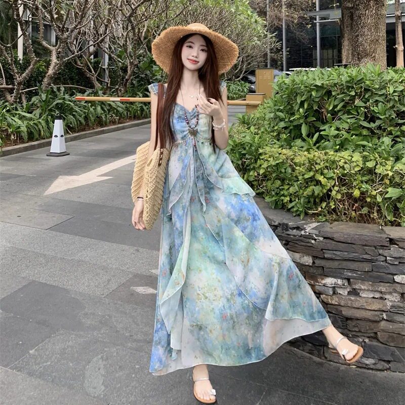荷叶边油画印花气质吊带连衣裙女夏季海边度假显瘦收腰长裙沙滩裙