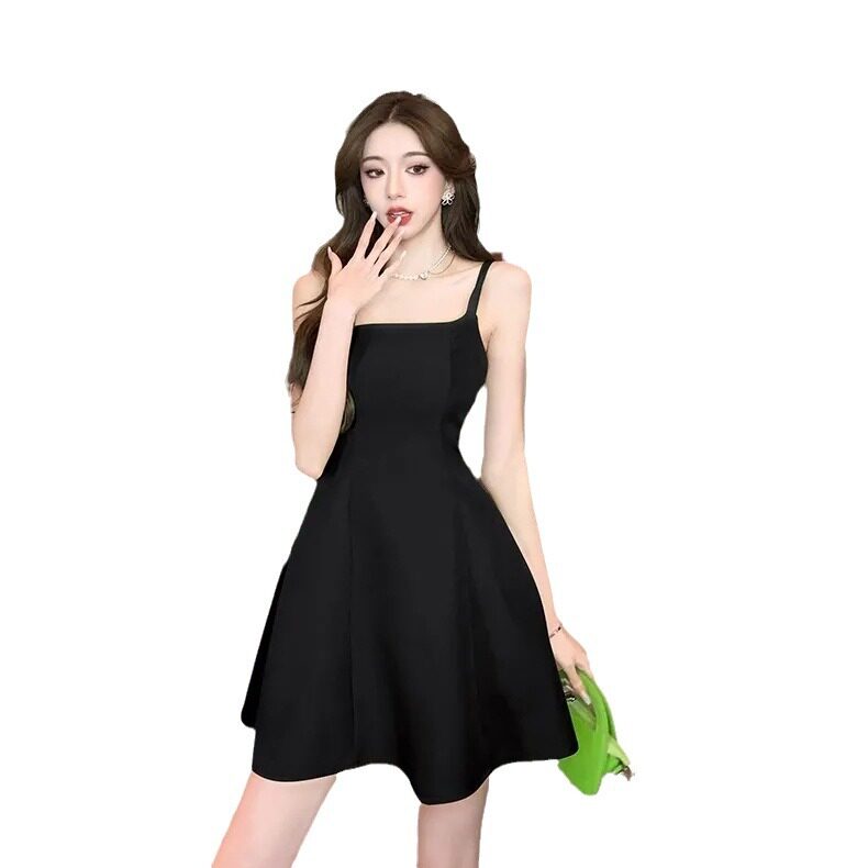 法式绿色吊带裙女夏装感赫本风方领连衣裙显瘦蓬蓬a字伞裙子