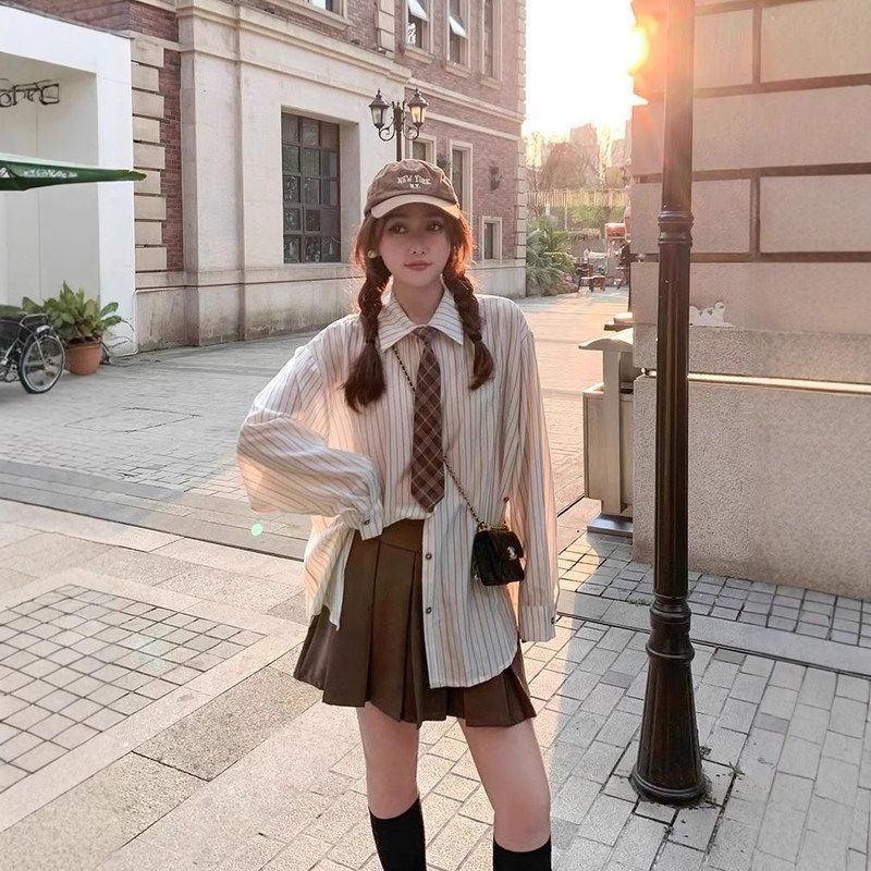 条纹新款上衣搭小众设计感女小个子2024衬衫学院风春秋潮长袖年内