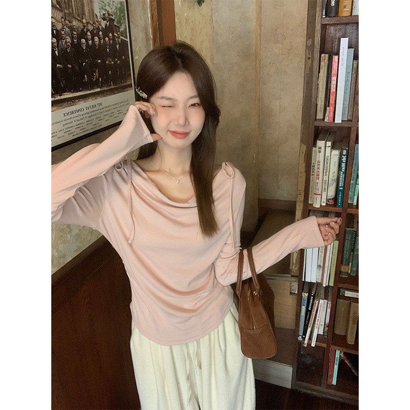 法式粉色设计感荡领斜角肩长袖打底衫秋冬气质内搭小众别致上衣女