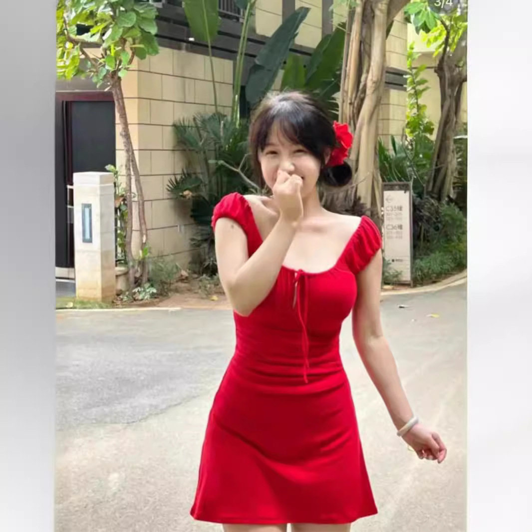 红色度假系带短袖连衣裙女夏季新款修身辣妹a字裙收腰绝美短裙子