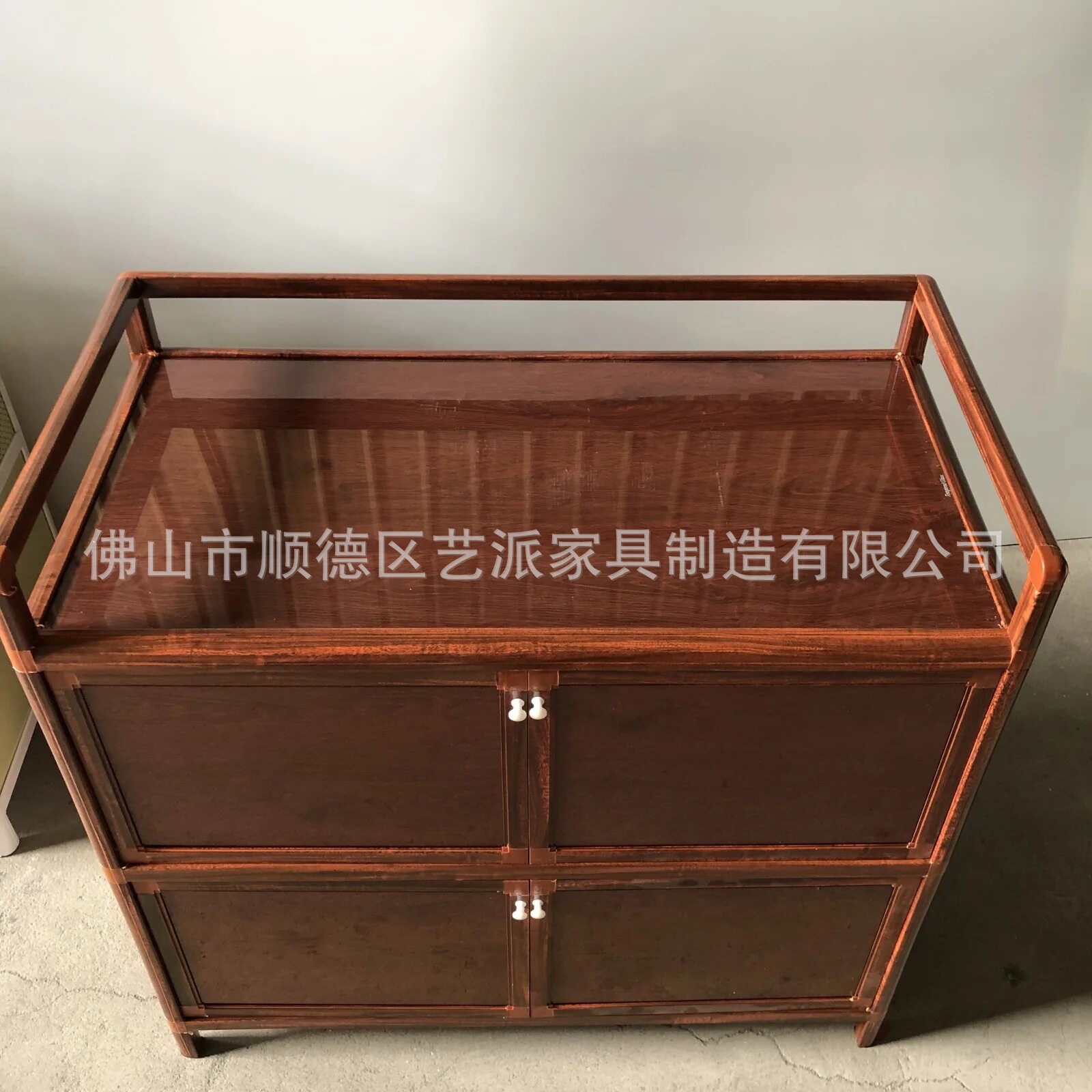 批发红木色铝合金柜子碗柜橱柜茶水柜微波炉柜餐边柜现代简约家具