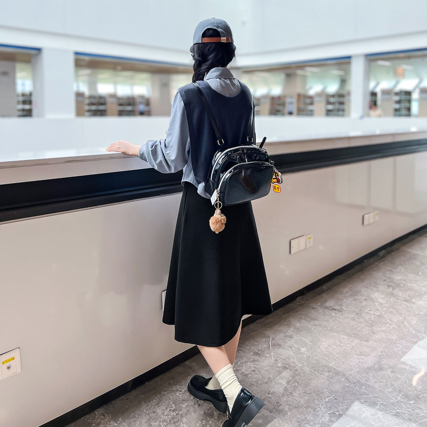 黑色高腰a字半身裙女春秋