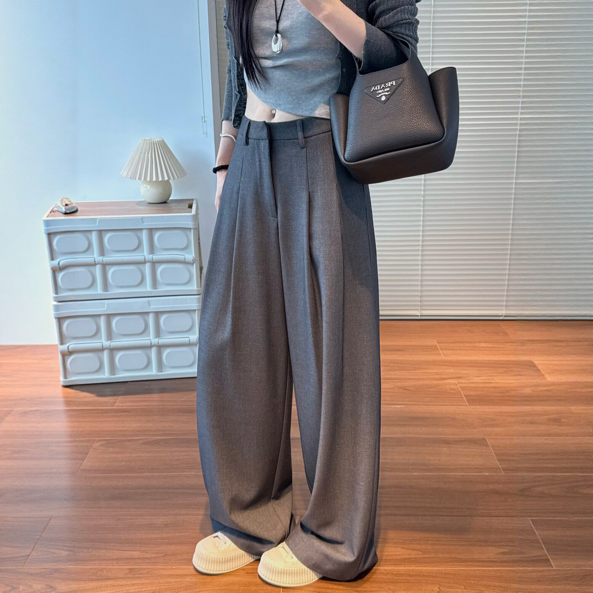 灰色羊毛阔腿西装裤女2026秋