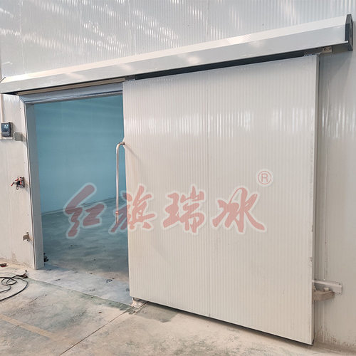 天津红旗瑞冰手动平移冷库门保鲜冷冻单扇彩钢冷库保温门厂家定制