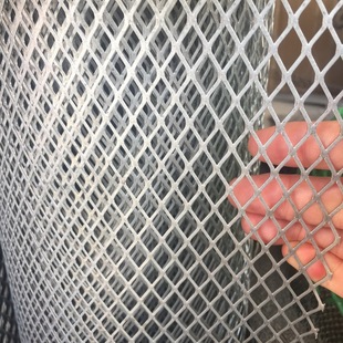 广东不锈钢镀锌菱形拉伸小孔钢板网电器防护金属置物架用网批荡网