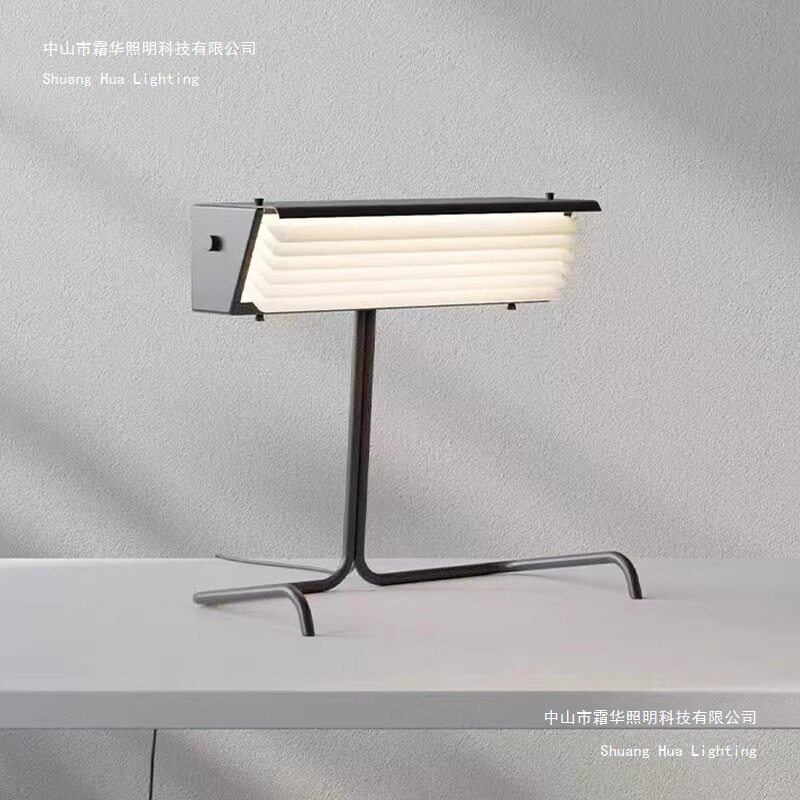 北欧Biny百叶窗调光台灯