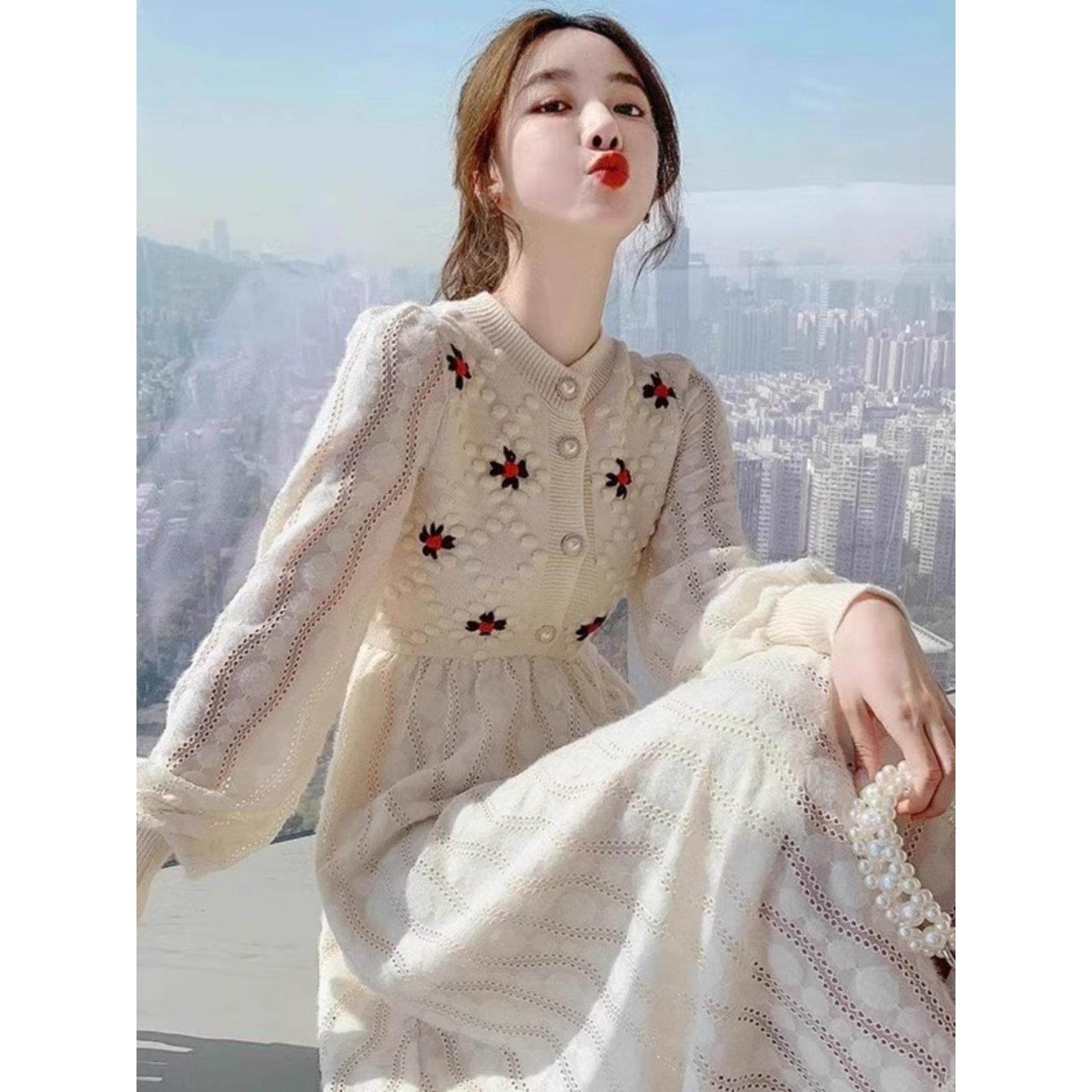 欧洲秋季女性2025新法式针织连衣裙中长过膝毛衣裙,女装/女士精品,连衣裙,淘宝优惠券,粉丝福利购,淘宝优惠卷