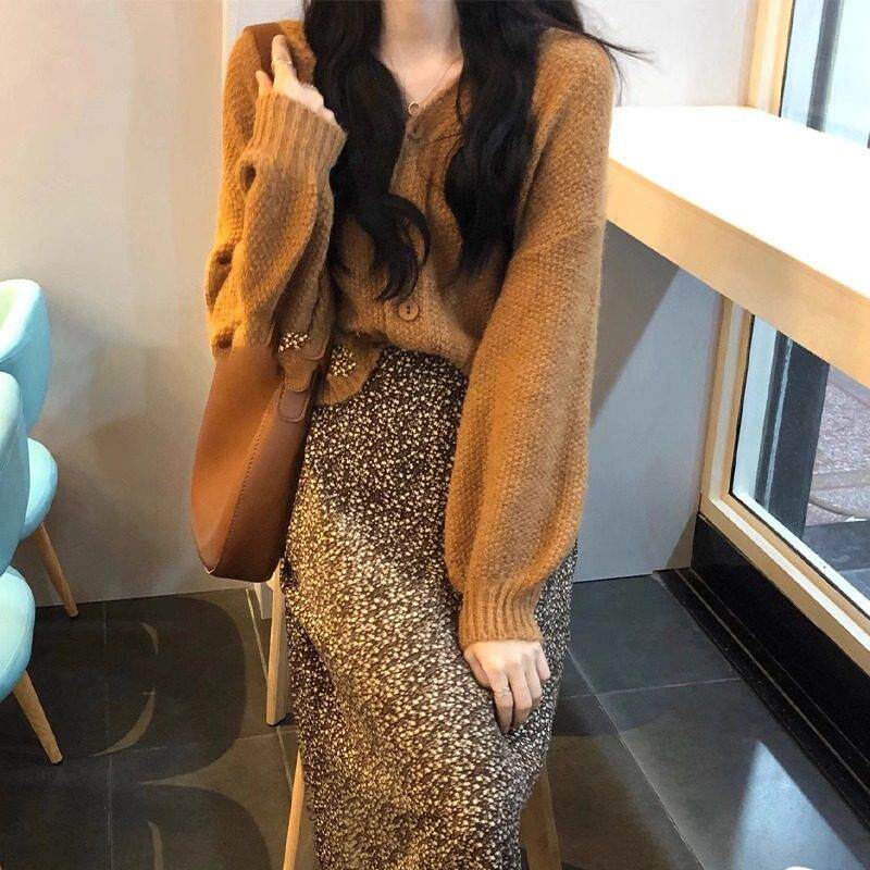 欧洲站春装女款2025年新款法式覆古港风套装针织毛衣配裙子两件套