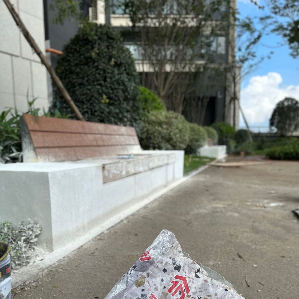 户外城市家具改造水磨石坐凳花箱树池水泥预制成品现浇坐凳花钵