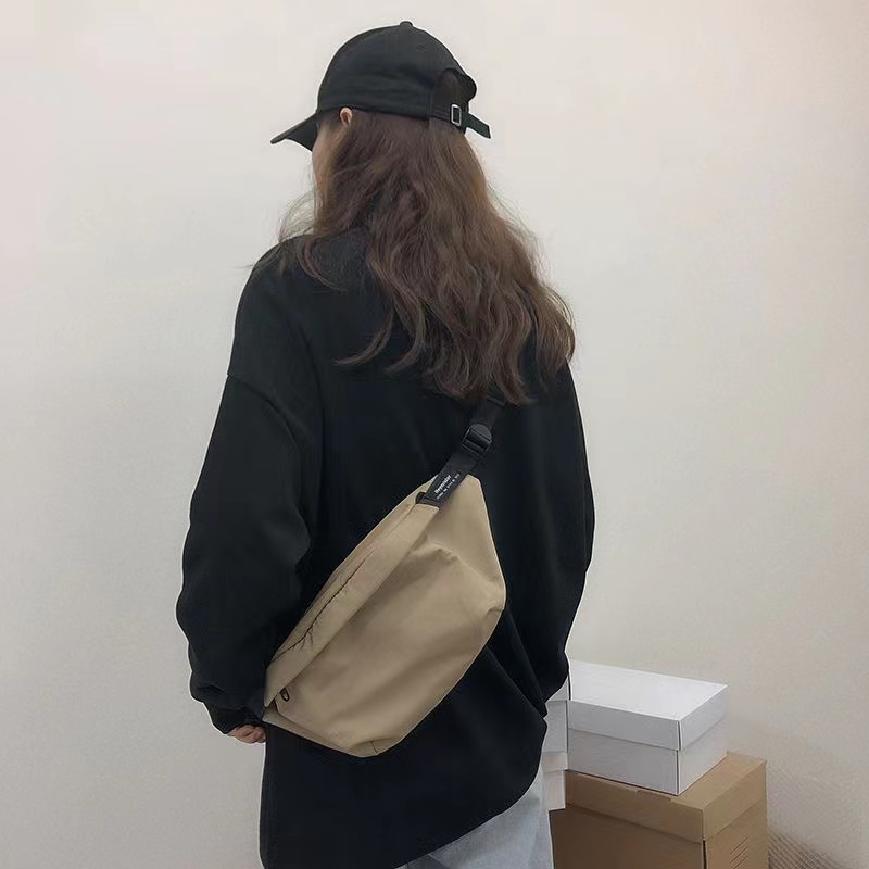 休闲胸包新款潮流行百搭工装腰包男生斜挎包大容量女