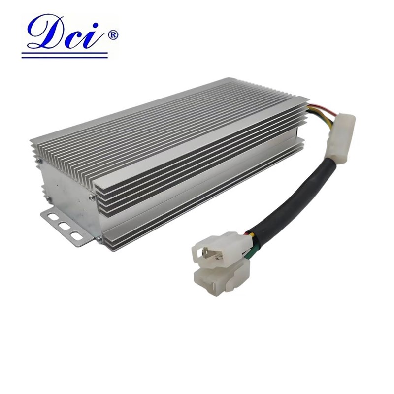 非隔离直流转换器输入80V转输出24V功率500W适用T高尔夫球车叉车